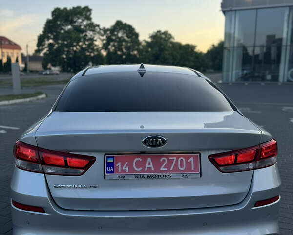 Киа Оптима, объемом двигателя 2.4 л и пробегом 70 тыс. км за 13800 $, фото 4 на Automoto.ua