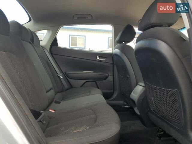 Киа Оптима, объемом двигателя 2.36 л и пробегом 100 тыс. км за 2400 $, фото 9 на Automoto.ua