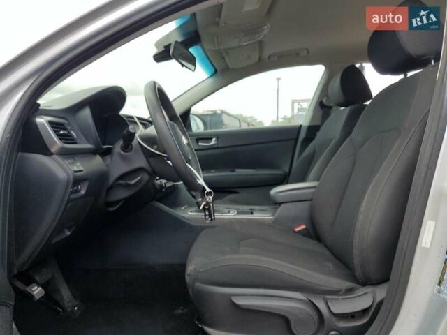 Киа Оптима, объемом двигателя 2.36 л и пробегом 100 тыс. км за 2400 $, фото 6 на Automoto.ua