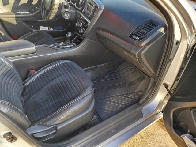 Серый Киа Оптима, объемом двигателя 2 л и пробегом 290 тыс. км за 9000 $, фото 11 на Automoto.ua