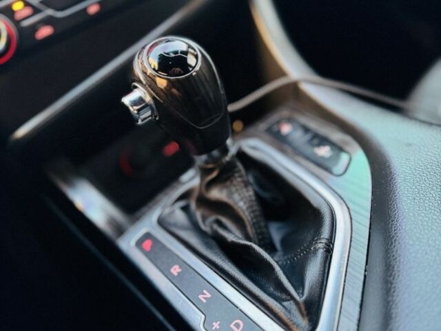 Серый Киа Оптима, объемом двигателя 2 л и пробегом 260 тыс. км за 9800 $, фото 16 на Automoto.ua