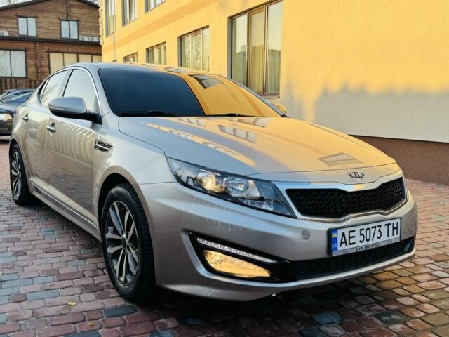 Серый Киа Оптима, объемом двигателя 2 л и пробегом 260 тыс. км за 9800 $, фото 4 на Automoto.ua