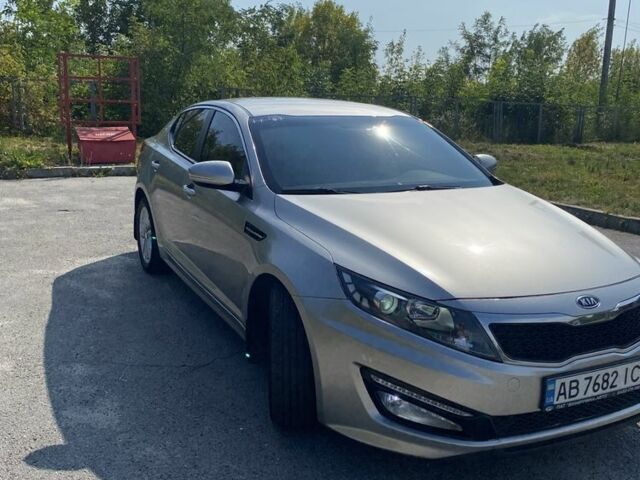 Сірий Кіа Оптіма, об'ємом двигуна 2 л та пробігом 250 тис. км за 10200 $, фото 1 на Automoto.ua