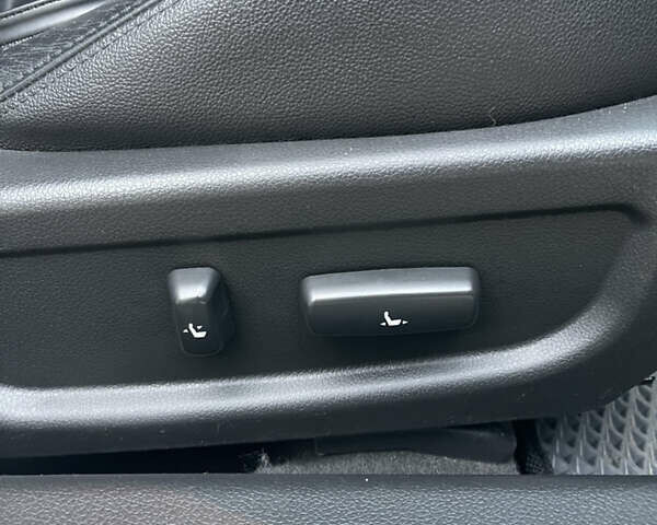 Серый Киа Оптима, объемом двигателя 2 л и пробегом 245 тыс. км за 10500 $, фото 13 на Automoto.ua