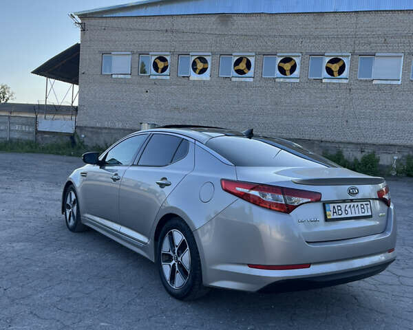 Серый Киа Оптима, объемом двигателя 2.36 л и пробегом 154 тыс. км за 10000 $, фото 2 на Automoto.ua