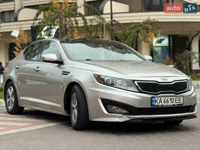 Киа Оптима 2011 в Киеве на Automoto.ua Серый Киа Оптима, объемом двигателя 2.4 л и пробегом 182 тыс. км за 8200 $, фото 4 на Automoto.ua