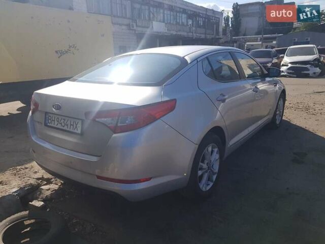 Серый Киа Оптима, объемом двигателя 2 л и пробегом 300 тыс. км за 9300 $, фото 7 на Automoto.ua