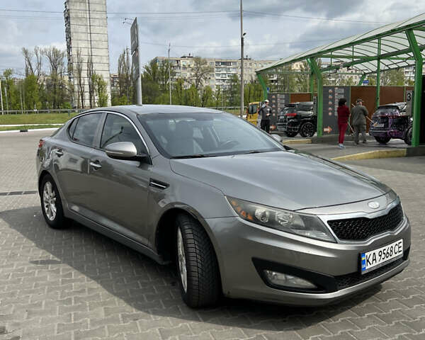 Серый Киа Оптима, объемом двигателя 2.36 л и пробегом 225 тыс. км за 7300 $, фото 5 на Automoto.ua