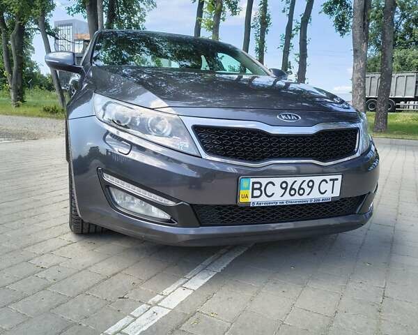 Сірий Кіа Оптіма, об'ємом двигуна 2 л та пробігом 175 тис. км за 9999 $, фото 16 на Automoto.ua