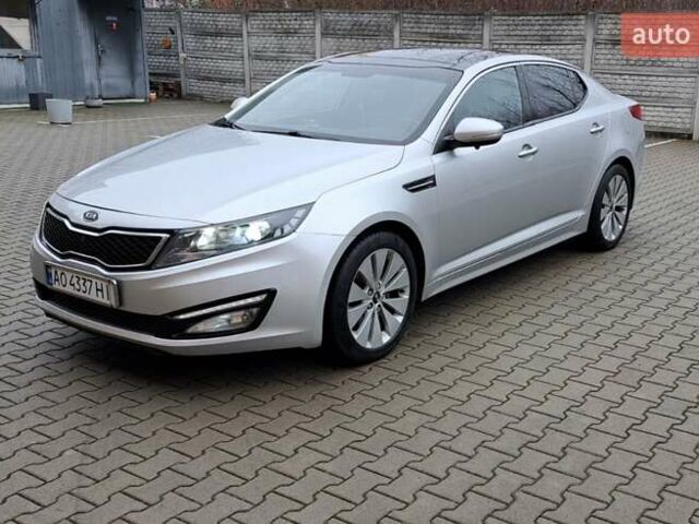 Серый Киа Оптима, объемом двигателя 2 л и пробегом 201 тыс. км за 10900 $, фото 3 на Automoto.ua