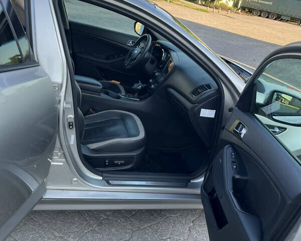 Серый Киа Оптима, объемом двигателя 2.36 л и пробегом 154 тыс. км за 10000 $, фото 8 на Automoto.ua