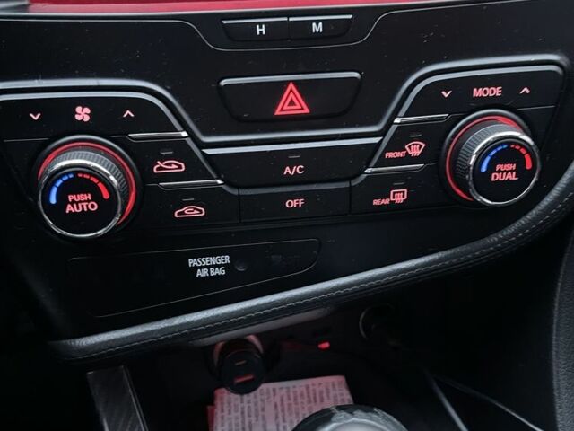 Серый Киа Оптима, объемом двигателя 2 л и пробегом 243 тыс. км за 10500 $, фото 8 на Automoto.ua