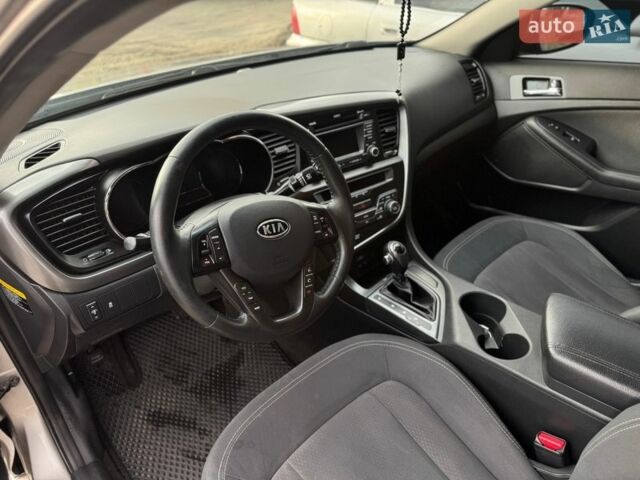 Серый Киа Оптима, объемом двигателя 2.4 л и пробегом 270 тыс. км за 9000 $, фото 15 на Automoto.ua