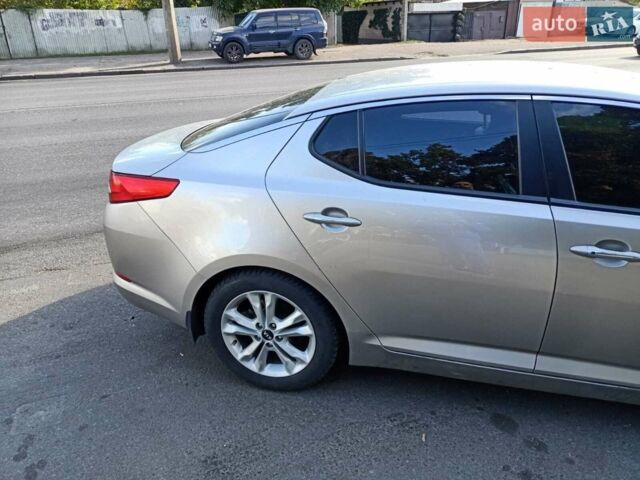 Серый Киа Оптима, объемом двигателя 2 л и пробегом 236 тыс. км за 8999 $, фото 2 на Automoto.ua