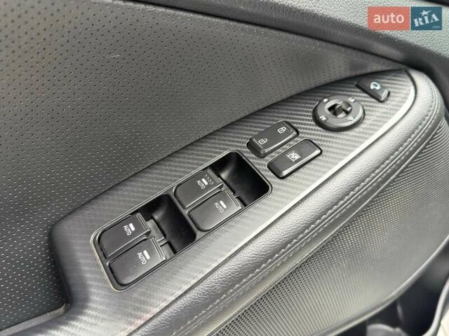 Сірий Кіа Оптіма, об'ємом двигуна 2 л та пробігом 179 тис. км за 10700 $, фото 7 на Automoto.ua