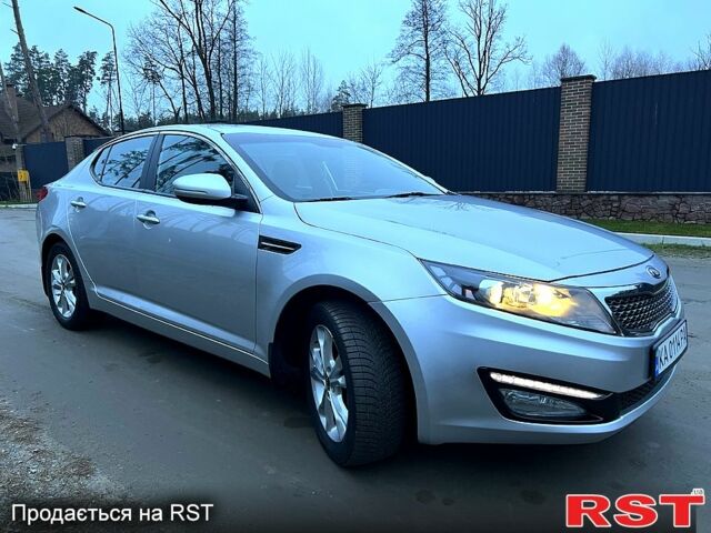 Серый Киа Оптима, объемом двигателя 2 л и пробегом 330 тыс. км за 8300 $, фото 2 на Automoto.ua