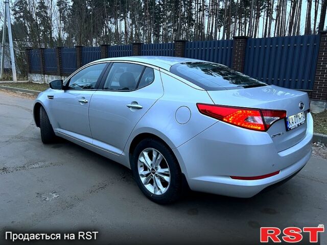 Серый Киа Оптима, объемом двигателя 2 л и пробегом 330 тыс. км за 8300 $, фото 5 на Automoto.ua