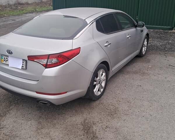 Серый Киа Оптима, объемом двигателя 2 л и пробегом 323 тыс. км за 9300 $, фото 3 на Automoto.ua