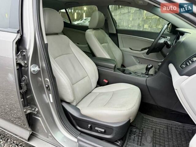 Сірий Кіа Оптіма, об'ємом двигуна 2.36 л та пробігом 151 тис. км за 8900 $, фото 10 на Automoto.ua