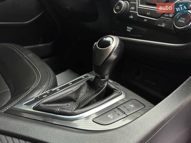 Сірий Кіа Оптіма, об'ємом двигуна 2 л та пробігом 179 тис. км за 10700 $, фото 18 на Automoto.ua