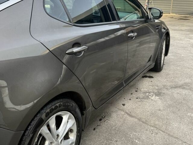 Серый Киа Оптима, объемом двигателя 2.4 л и пробегом 200 тыс. км за 8999 $, фото 13 на Automoto.ua