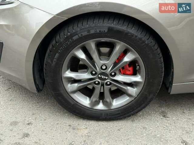 Сірий Кіа Оптіма, об'ємом двигуна 2.4 л та пробігом 221 тис. км за 6699 $, фото 17 на Automoto.ua