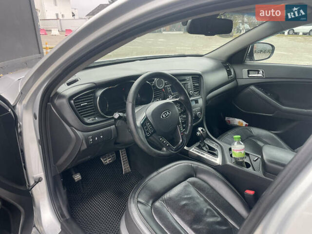Сірий Кіа Оптіма, об'ємом двигуна 2 л та пробігом 230 тис. км за 8500 $, фото 12 на Automoto.ua