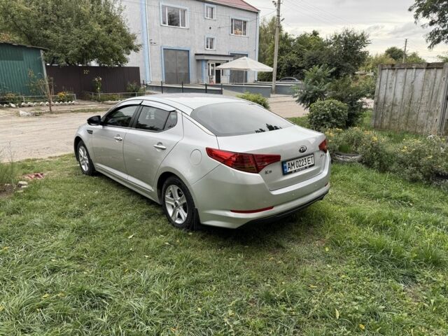 Серый Киа Оптима, объемом двигателя 2 л и пробегом 280 тыс. км за 7500 $, фото 1 на Automoto.ua