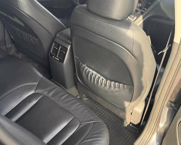 Сірий Кіа Оптіма, об'ємом двигуна 2 л та пробігом 277 тис. км за 9948 $, фото 9 на Automoto.ua