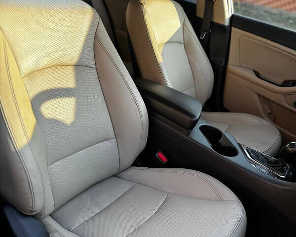 Сірий Кіа Оптіма, об'ємом двигуна 2.36 л та пробігом 218 тис. км за 9200 $, фото 20 на Automoto.ua