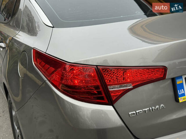 Сірий Кіа Оптіма, об'ємом двигуна 2.4 л та пробігом 221 тис. км за 6699 $, фото 24 на Automoto.ua