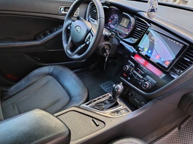 Сірий Кіа Оптіма, об'ємом двигуна 2 л та пробігом 200 тис. км за 10999 $, фото 12 на Automoto.ua