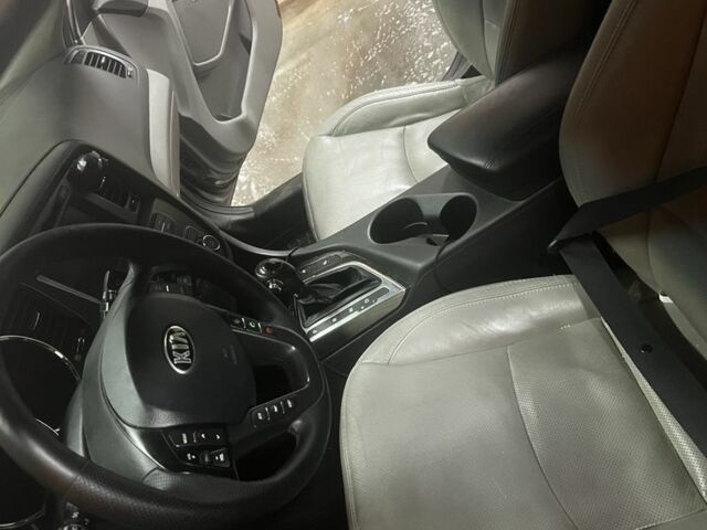 Серый Киа Оптима, объемом двигателя 2.4 л и пробегом 151 тыс. км за 9000 $, фото 2 на Automoto.ua