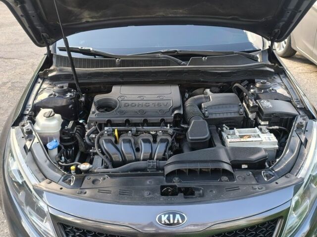 Сірий Кіа Оптіма, об'ємом двигуна 2 л та пробігом 200 тис. км за 10999 $, фото 22 на Automoto.ua