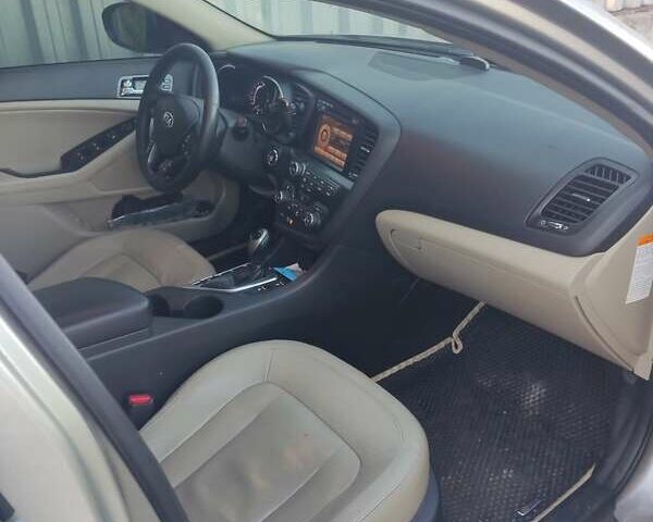 Сірий Кіа Оптіма, об'ємом двигуна 2.4 л та пробігом 203 тис. км за 10700 $, фото 5 на Automoto.ua