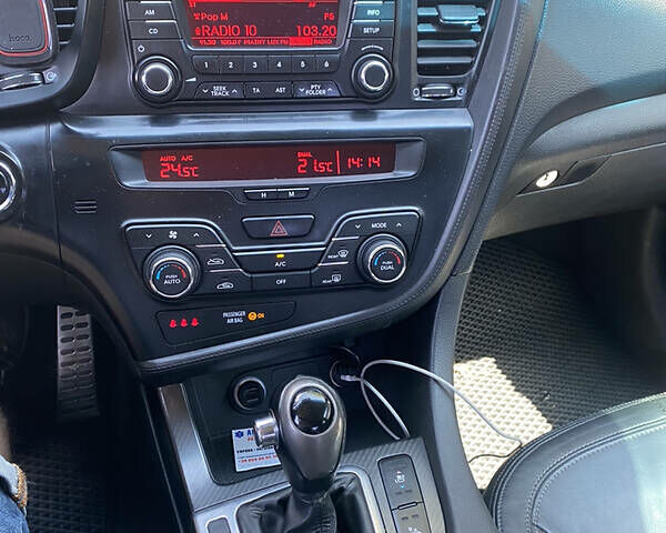 Сірий Кіа Оптіма, об'ємом двигуна 2 л та пробігом 230 тис. км за 8500 $, фото 13 на Automoto.ua