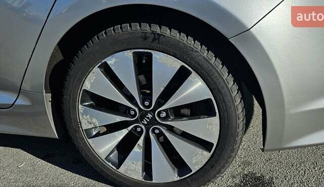 Кіа Оптіма 2012 у Запоріжжя на Automoto.ua Сірий Кіа Оптіма, об'ємом двигуна 1.69 л та пробігом 193 тис. км за 9500 $, фото 18 на Automoto.ua