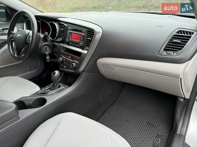 Серый Киа Оптима, объемом двигателя 2.36 л и пробегом 196 тыс. км за 7300 $, фото 19 на Automoto.ua