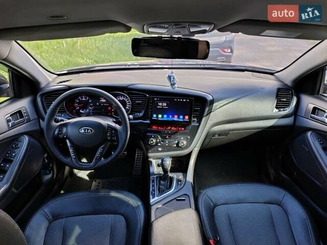 Сірий Кіа Оптіма, об'ємом двигуна 2 л та пробігом 200 тис. км за 10999 $, фото 11 на Automoto.ua