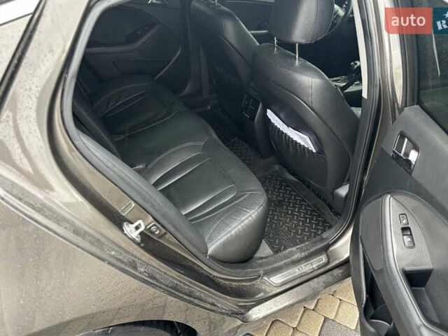 Сірий Кіа Оптіма, об'ємом двигуна 2 л та пробігом 99 тис. км за 8990 $, фото 18 на Automoto.ua