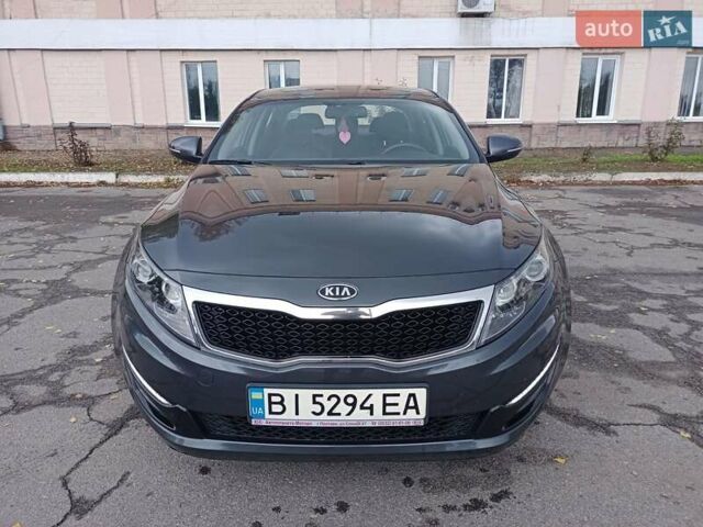 Серый Киа Оптима, объемом двигателя 2 л и пробегом 102 тыс. км за 9999 $, фото 7 на Automoto.ua