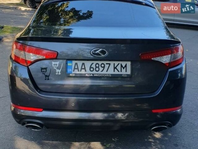Сірий Кіа Оптіма, об'ємом двигуна 2 л та пробігом 215 тис. км за 10700 $, фото 3 на Automoto.ua