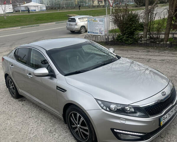 Серый Киа Оптима, объемом двигателя 2 л и пробегом 140 тыс. км за 10500 $, фото 1 на Automoto.ua