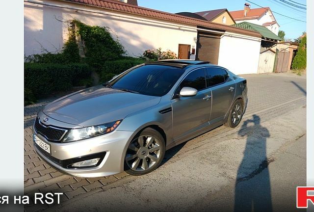 Серый Киа Оптима, объемом двигателя 2 л и пробегом 21000 тыс. км за 8500 $, фото 4 на Automoto.ua