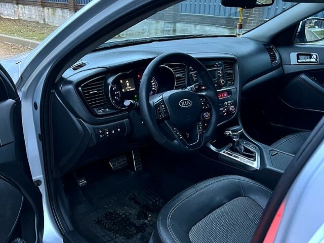 Серый Киа Оптима, объемом двигателя 2 л и пробегом 330 тыс. км за 8300 $, фото 6 на Automoto.ua