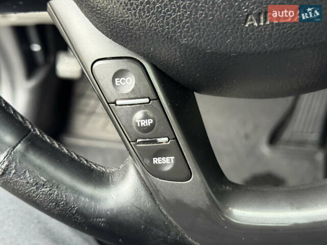 Сірий Кіа Оптіма, об'ємом двигуна 2.4 л та пробігом 221 тис. км за 6699 $, фото 46 на Automoto.ua