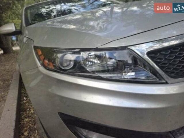 Сірий Кіа Оптіма, об'ємом двигуна 2.4 л та пробігом 210 тис. км за 10500 $, фото 5 на Automoto.ua
