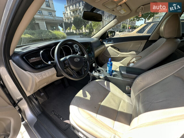 Сірий Кіа Оптіма, об'ємом двигуна 2.4 л та пробігом 250 тис. км за 7400 $, фото 6 на Automoto.ua
