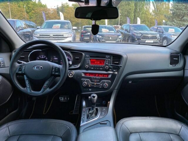 Сірий Кіа Оптіма, об'ємом двигуна 2 л та пробігом 121 тис. км за 10900 $, фото 9 на Automoto.ua