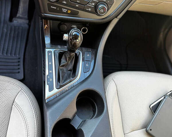 Сірий Кіа Оптіма, об'ємом двигуна 2.36 л та пробігом 218 тис. км за 9200 $, фото 26 на Automoto.ua